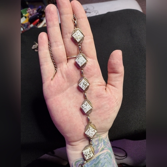 Gold And Marbled Stone Choker Necklace - Picture 5 of 15